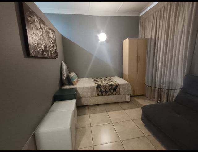 10 BEDROOM HOUSE FOR SALE IN THREE RIVERS